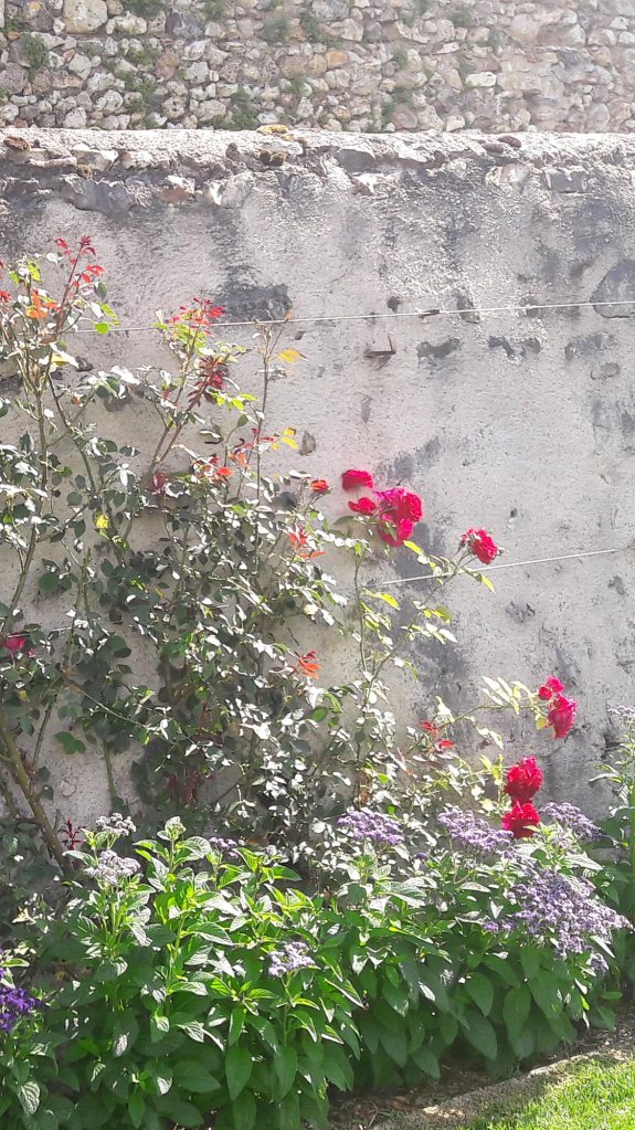 A picture of old ans news nails next to each other on a wall at Villandry's castle