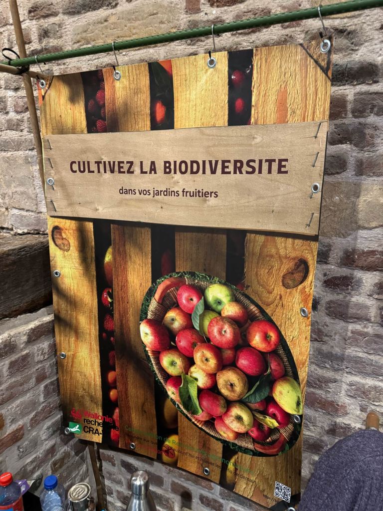 "Cultivate biodiversity in your gardens"